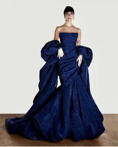 Runway Fashion Couture, Hippie Look, Prom Dress Inspiration, Blue Gown, Gala Dresses, Red Carpet Dresses, Fancy Outfits