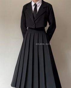 Rok Outfit, Corporate Chic, Old Fashion Dresses, School Dress, Modest Dresses Casual, Trendy Dress Outfits, Quick Outfits, Easy Trendy Outfits, Hijabi Fashion