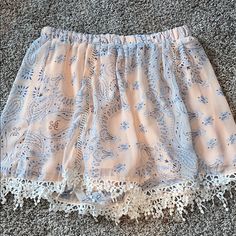 Super Cute And Soft, High Waisted, Flowy Shorts These Give Off Such A Free People Vibe, They’re So Trendy And The Pattern Is Everything The Detail Is Amazing ! Brand New Never Worn. No Flaws At All Can Fit A Medium Too Pink Bottoms For Summer Brunch, Summer Shorts For Beach Season Brunch, Bohemian Style Bottoms For Summer Brunch, Cute Beach Bottoms With Elastic Waistband, Cute Beachwear Bottoms For Spring, Cute Beach Bottoms For Spring, Cute Beachwear For Spring, Casual Blue Shorts For Brunch, Bohemian Pink Short Bottoms