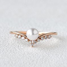 Pearl Vintage Cluster Rose Gold Ring - Felicegals Pearl Ring Design, Gold Chevron Ring, Personalized Gold Rings, Akoya Pearl Ring, Vintage Cluster Ring, Pearl Wedding Ring, Pearl Rings Vintage, Delicate Engagement Ring, Pearl Engagement Ring