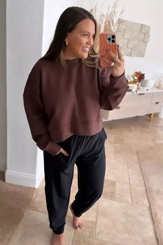 Joggers And Sweatshirt Outfit, Loungewear Ideas, Fall Loungewear, Mid Size Outfits, Cozy Clothing, Running Errands Outfit, Work From Home Outfit, Errands Outfit, Mom Fashion