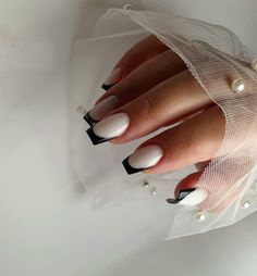 French Nails Milky White and Black Black French Tip Nails White Base, White Nail With Black French Tip, Milky Black French Nails, White Black French Tip Nails, White With Black French Tip Nails, White Nails Black French Tip, Milky Nails Black French, Milky White Black French Nails, Milky White Nails With Black French Tip