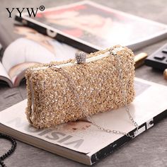 Brand Name: YYWHandbags Type: Evening BagsMain Material: PolyesterLining Material: PolyesterShape: MinaudierePlace Of Origin: GUANG DONG ProvincePlace Of Origin: GUANG DONG ProvinceOrigin: CN(Origin)CN: GuangdongHardness: HARDPattern Type: SolidInterior: No PocketDecoration: DiamondsDecoration: BeadingDecoration: SequinedExterior: NONEOccasion: VersatileClosure Type: HaspGender: WOMENStyle: FashionModel Number: 181106025712Number of Handles/Straps: Single181106025712: 253534Size: 200x60x110mmSty Gold Clutch Bag, Beaded Clutch Purse, Bridal Purse, Vintage Evening Bags, Crystal Bags, Gold Clutch, Wedding Purse, Party Clutch, Wedding Clutch