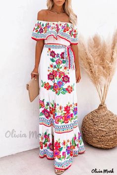 Olivia Mark - Elegante vestido blanco de patchwork con hombros descubiertos y estampado callejero de moda Vintage Long Dress, Boho Party, Ruffles Fashion, Rainbow Dress, Maxi Robes, Boho Print, Style Maxi Dress, Maxi Dress Party, Summer Maxi Dress