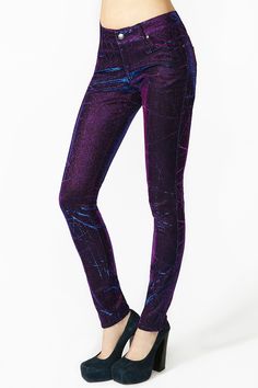 Shine On Jeans - black/blue/purple iridescent skinny jeans Glitter Jeans, Bra Ideas, Dark Clothing, Scene Girl, Purple Pants, Psychobilly, Jeans Fashion, Black And Purple