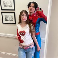 Coco Kawaii ❤️ ココ: Spider-Man and Mary Jane Watson by Andres and Coco Marvel Cosplay. Spider-Man: aabccosplays Mary Jane Watson: cocofashionistagal. Spider-Man comics suit and Mary Jane Spider-Man heart baby tee. #spiderman #maryjanewatson #marvel #mcbling #mcblingaesthetic #2000s #y2k #y2kfashion  #2010s Spider Man And Mary Jane Costume, Spiderman And Mary Jane Costume, Couples Halloween Costume Spiderman, Spiderman Maryjane Costume, Mary Jane And Spiderman, Spiderman Mary Jane