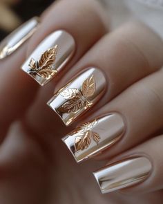 Gold Lines On Nails, Harvest Nails Fall, Chrome Fall Nail Designs, Glam Fall Nails, Bronze Nail Designs, Chrome Gel Nails Ideas, Fall Chrome Nails 2024, Fall Nails Marble, Stylish Fall Nails