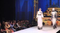 Показ Дома Моды Firdaws на Volvo неделя в Москве - YouTube Mode Hijab, Elegant Dresses, Volvo, Friends Family, With Friends