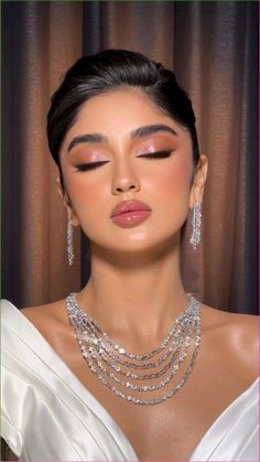 Eye Makeup With Silver Dress, Regal Makeup, Shadi Makeup, Shaadi Makeup, Glam Look Makeup, Asian Wedding Makeup, Bridal Makeup Tips, Indian Wedding Makeup