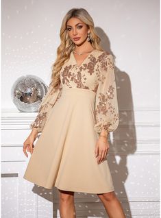 JJ's House No Polyester Tulle Sequin Midi V-Neck Fall Winter A-line Yes Champagne S Height:5.7ft(174cm) Bust:33.5in(85cm) Waist:26in(66cm) Hips:36in(91cm) Dress. #JJ's House #No #Polyester #Tulle #Sequin #Midi #VNeck #Fall #Winter #Aline #Yes #Champagne #S #Dress Ball Gowns With Sleeves, Simple Satin, Tulle Mini Dress, House Dresses, Sequin Midi Dress, House No, Gowns With Sleeves, Winter Dresses, Yellow Dress