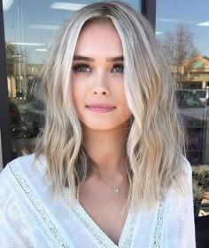 Cute Medium Length Haircuts, Blond Hairstyles, Round Face Haircuts, Collar Bone, Short Hairstyle, Long Bob, Blonde Balayage