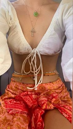 Tropical Baddie Outfits, Saint Martin Caribbean Outfits, Italian Bathing Suits, Waist Beads Outfit Aesthetic, Spring Style Aesthetic, Earthy Summer Aesthetic, Lazy Boho Outfit, Mañana Sera Bonito Outfits Ideas, Moana Aesthetic Outfit