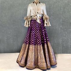 Deep purple banarasi lehenga #Frugal2Fab Banaras Lehenga Designs, Orang India, Jayanti Reddy, Indian Outfits Lehenga, Lehnga Dress, Gaun Fashion, Half Saree Designs, Indian Gowns Dresses, Ghagra Choli