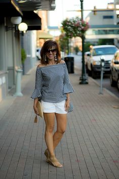 Outfits Edgy, Casual Summer Outfits For Women, Grace Beauty, Fashion For Women Over 40, Fashion Blogger Style, Womens Fashion Edgy, Carrie Underwood, Fashion Over 40