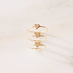 Cleo Heart Ring Personalized Initial Ring Gold Rose Gold - Etsy Sisters Ring, Initial Ring Gold, Personalized Initial Ring, Gold Initial Ring, Friendship Rings, Unique Mothers Day Gifts, Letter Ring, Valentines Day Gifts For Her, Initial Ring