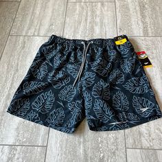 Speedo Large Gray And Black ,Board Shorts With Mesh Undershorts For Men Leaf Design On Black Background Shell Is 100% Polyester Liners 100% Polyester Wash With Like Colors.Dry Promptly Surf Shorts, Black Board, Mens Swim Shorts, Swimwear Shorts, Mens Swim Trunks, Shorts Athletic, Mens Swimwear, Running Shorts, Black Charcoal