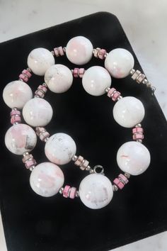 "Vintage JAPAN Ceramic Bead Choker Necklace. Length: 17 1/2\" Weight:  105.8 Vintage condition! please zoom in. Back to the shop: https://www.etsy.com/shop/SusVintage?ref=hdr_shop_menu If you have any questions feel free to contact me. Thank you!!" White Faceted Bead Round Necklaces, White Round Necklaces With Faceted Beads, White Beaded Necklaces With Polished Round Beads, White Polished Beaded Round Necklaces, White Polished Beaded Necklaces, Artisan White Beaded Necklace, White Round Beads For Gifts, Unique White Round Bead Necklaces, Handmade White Beads Gems And Cabochons For Gifts