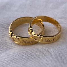 Infinity Couple Rings Gold, Couple Rings With Letters, Engagement Rings Couple Unique, Mens Finger Rings Gold, Couple Letter Ring, Blows Designs, Couple Rings Design Unique, Necklace Name Design