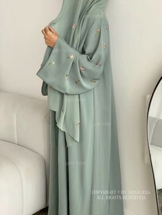 Abaya Business, Cute Hijabi Outfits, Embroidered Abaya, Abaya Collection