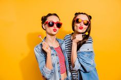 Most people can agree that candy is delicious, but did you know there are significant health benefits to having a sweet tooth? Read our new blog to learn more! Growing Short Hair, Casual Denim Jeans, Trendy Glasses, Model Look, Modeling Career, Statement Drop Earrings, Find Your Style, Stylish Girl, Jean Outfits