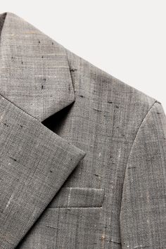 Modern Wool Suit With Long Sleeves, Modern Long Sleeve Wool Suit, Modern Suits With Lapel Collar For Fall, Zara Wool Formal Outerwear, Zara Formal Long Sleeve Blazer, Zara Wool Fitted Outerwear, Elegant Zara Tweed Jacket, Zara Wool Outerwear For Formal Occasions, Chic Sport Coat With Lapel Collar For Tailoring