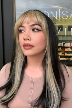 Full Bangs Blonde Money Piece On Brunette Money Piece Ideas, Brunette Hair With Money Piece, Money Piece Highlights, Colored Bangs, Dyed Bangs, Hair With Money Piece, Brunette Hairstyles, Highlighted Bangs, Blonde Bangs