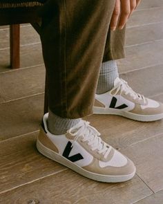 Veja Men's V-10 Lace Up Sneakers Sneakers Outfit Men, Veja V 10, Work Sneakers, Veja Sneakers, Jordan 4 Retro, Nike Sb Dunk, Sneakers Mode, Everyday Shoes, Winter Sneakers