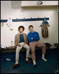 Rugby Men Outfit, Preppy Rugby Shirt Outfit Guys, Drake's Lookbook, Vintage British Sportsman, Drake's London, Rugby Shirt Mens Outfit Vintage, British Elegance, Rad Outfits, Chore Coat