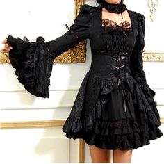 Black rulezz Karneval Diy, Goth Things, Masquerade Wedding, Moodboard Inspiration, Wedding Dresses Strapless, Black Wedding Dresses, Gothic Outfits