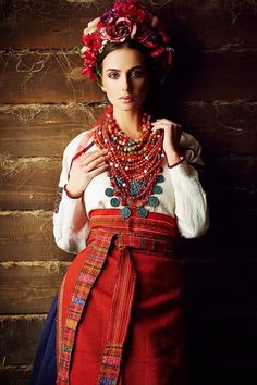 Mode Russe, Folklore Fashion, Ukrainian Clothing, Ukrainian Dress, Ukraine Girls, Ethno Style