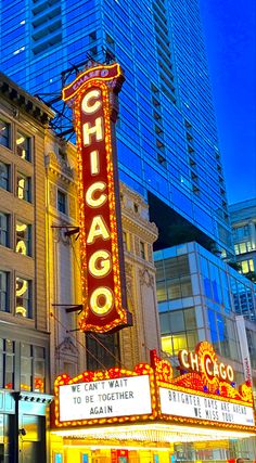 Brightly lit Chicago sign. Photography Ideas Travel, Route 66 Theme, Aesthetic Photography Ideas, Chicago Bars, We Missed You, Spend Money, Aesthetic Travel