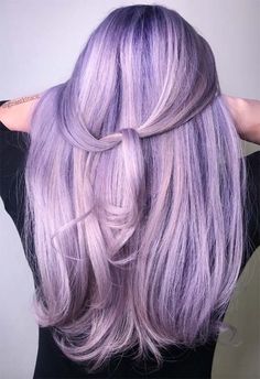 Lavender Hair Dye, Amazing Hair Color, Lilac Hair Color, Lavender Hair Colors, Dyed Tips, Hair Dye Brush, Hair Dye Tips