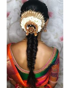 Flower Veni For Hair Indian Brides, Krishna Jadai For Seemantham, Fresh Flower Veni For Hair, South Indian Bride Hairstyle With Jasmine Flowers, Flower Veni For Hair South Indian, Flowers Garland, Bridal Hair Accessories Flower, Bride Hairstyle, Hairstyles Wedding