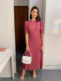 Graceful Woman, Estilo Preppy, Church Outfits, Old Money, Modest Fashion, Cute Outfits, Ootd, Outfit Inspo, Dresses