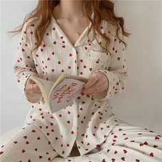 Spring Sleepwear, Korean Heart, قلادات متدلية, Punk Shoes, Cute Pjs, Cute Pajama Sets, Cotton Pajamas, Cotton Pajama Sets, Sweater Vest Women