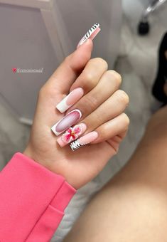 Trendy Square Nails, Girly Acrylic Nails, Neutral Nails, Minimalist Nails, Square Acrylic Nails, Square Nails, Mani Pedi, Best Acrylic Nails, Long Acrylic Nails