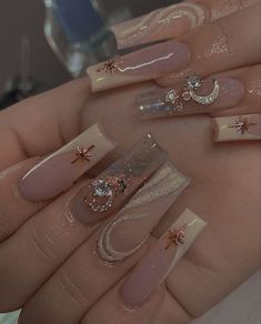 Acrylic Nails Baddie Aesthetic, Riri Aesthetic, Gel Nails Long, Baddie Nails, Beige Nails, Dope Nail Designs, Classy Acrylic Nails