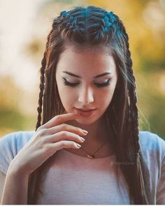 Gorgeous Braids, Dutch Braid Hairstyles, Single Braids, African Hair Braiding Styles, Cute Braided Hairstyles, Shoulder Hair, Peinados Fáciles Para Cabello Corto, Beautiful Braids, Funky Hairstyles