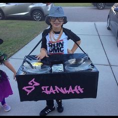 DIY DJ costume, DJ, Halloween Kids Costumes, Costume Ideas, Riding Helmets, Captain Hat, Dj, Halloween, Hats