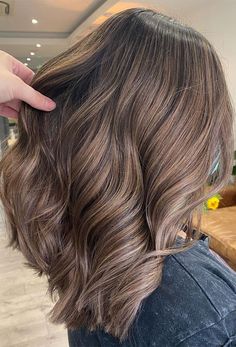 Ash Mocha Highlights, Brown Balayage On Light Brown Hair, One Color Light Brown Hair, Mouse Brown Balayage, Milk Brown Hair With Highlights, Dark Blonde With Brown Lowlights, Cool Tone Balayage On Dark Hair, Light Brown Hair Subtle Highlights, Medium Brown Hair Inspo Color