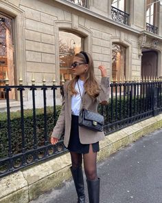 Grace Foley, Parisian Outfits, Europe 2024, Looks Pinterest, Senior Trip, Europe Outfits, London Outfit, Neue Outfits, Paris Outfits