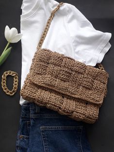 This bag made of raffia. Size:  11.5x7x2 inch. Length of chain 20inch Trendy Woven Rectangular Satchel, Trendy Rectangular Woven Satchel, Spring Rectangular Woven Satchel, Summer Beige Bag With Chain Strap, Summer Beige Shoulder Bag With Chain Strap, Beige Bag With Chain Strap For Summer, Casual Shoulder Bag With Chain Strap For Vacation, Beige Bags With Chain Strap For Summer, Beige Shoulder Bag With Chain Strap For Summer