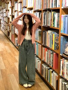 Ootd Cardigan, Korean Fashion Summer Street Styles, Revealing Outfits, Korean Summer Outfits, Korean Outfit Street Styles, Fashion Top Outfits