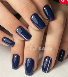 Dark Navy Blue Nails Acrylic, Dark Blue Nails With Glitter, Blue Gel Manicure, Classy Nail Art Ideas, Shiny Nails Designs, Navy Nails, Boho Nails, Graduation Nails