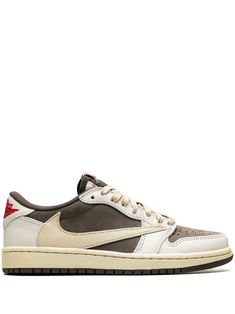 Mocha Sneakers, Travis Scott Low, Reverse Mocha, Yeezy 750, Gentlemen Wear, Sneakers Brown, Nike Air Jordan 1 Low, Jordan Sneakers, Brown Sneakers