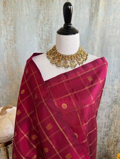 Borderless Kanchivaram Korvai Pure Silk Pure Zari Silk Saree | Maroon Borderless Kanchipuram Sarees, Maroon And Turquoise, Pattu Saree Blouse Designs, Color Blouse, Indian Textiles, Pattu Saree