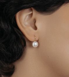 Details 14ct Vermeil on Sterling Silver Freshwater pearl Measurement: 22mm/0.86in Final Sale Avoid contact with water, perfume, and lotions to keep from tarnishing. Refined Round Pearl Earrings As Gift, Refined Round Pearl Earrings For Gift, Hypoallergenic Pearl White Jewelry For Formal Occasions, Formal Hypoallergenic Pearl White Jewelry, Hypoallergenic Akoya Pearl Jewelry For Formal Occasions, Water Perfume, Pearl Earring, Fresh Water, Freshwater Pearls