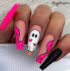 The Craft Nails, Nails By Vic, Neon Pink Halloween Nails, Hallow Nails, Holloween Nails Acrylic, Ravens Nails, Neon Halloween Nails, Baddie Halloween Nails, Glitter Halloween Nails