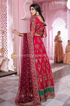 Pakistani Lehenga Chiffon Frock, Red Frock, Pakistani Lehenga, Heavy Lehenga, Big Women Fashion, Chiffon Sleeves, Womens Trendy Dresses, Organza Sleeves, Embroidered Chiffon