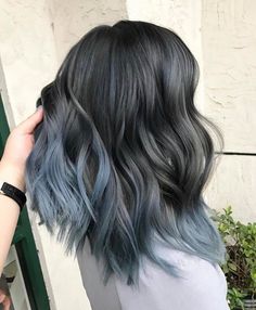 Grey And Blue Hair, Grey Ombre Hair, Grey Hair Dye, Black Hair Balayage, Silver Grey Hair, Trendy Hair Color, Penteado Cabelo Curto, Hair Color Blue